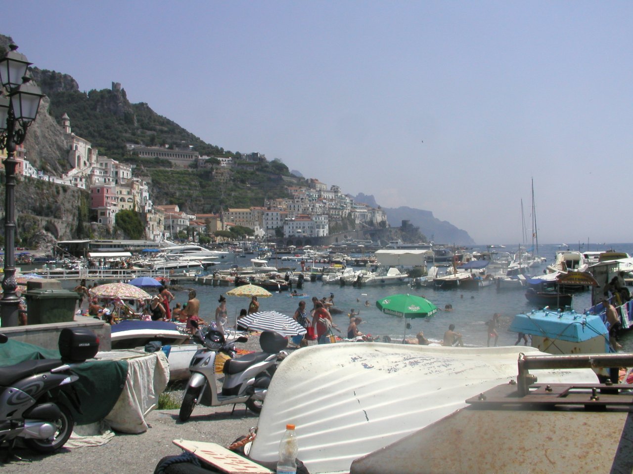 JPEG image - Amalfi : down by the sea. ...
