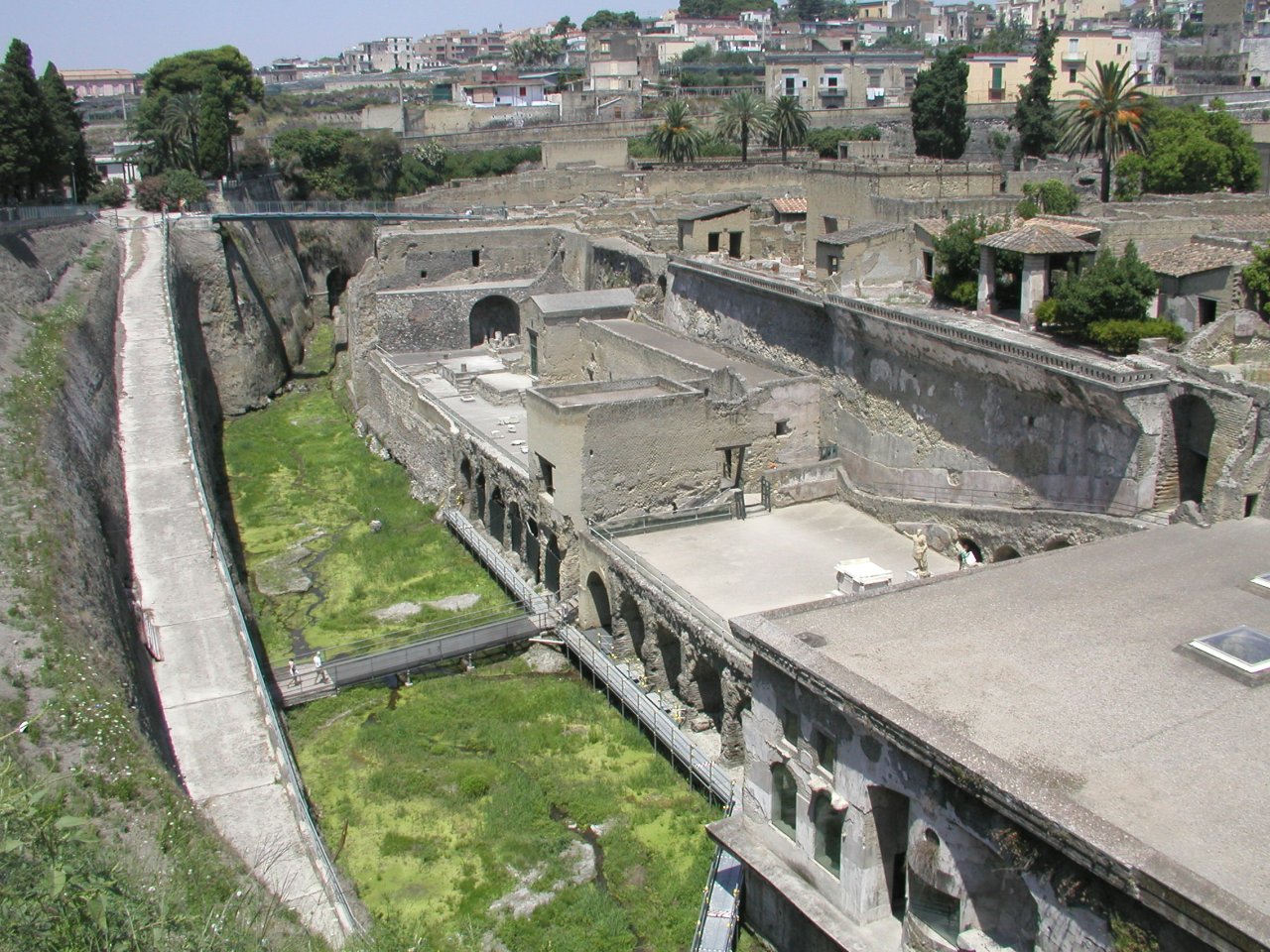 JPEG image - Herculaneum : looking down on what used to be the sea front. The arched openings were used for boat storage and warehousing.  ...