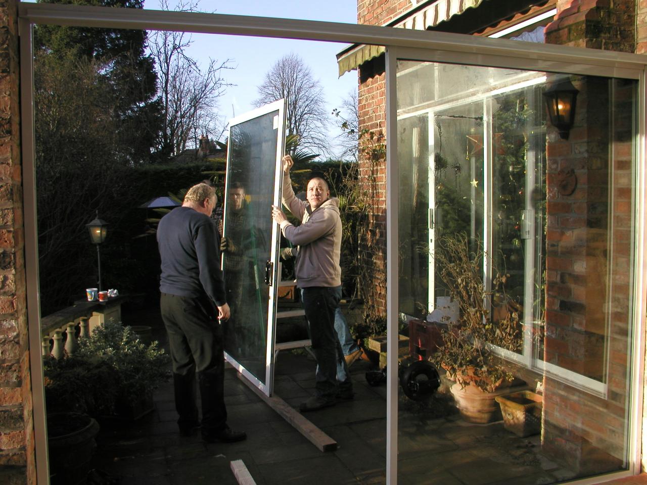 JPEG image - 19th December: The sliding door about to go in. ...