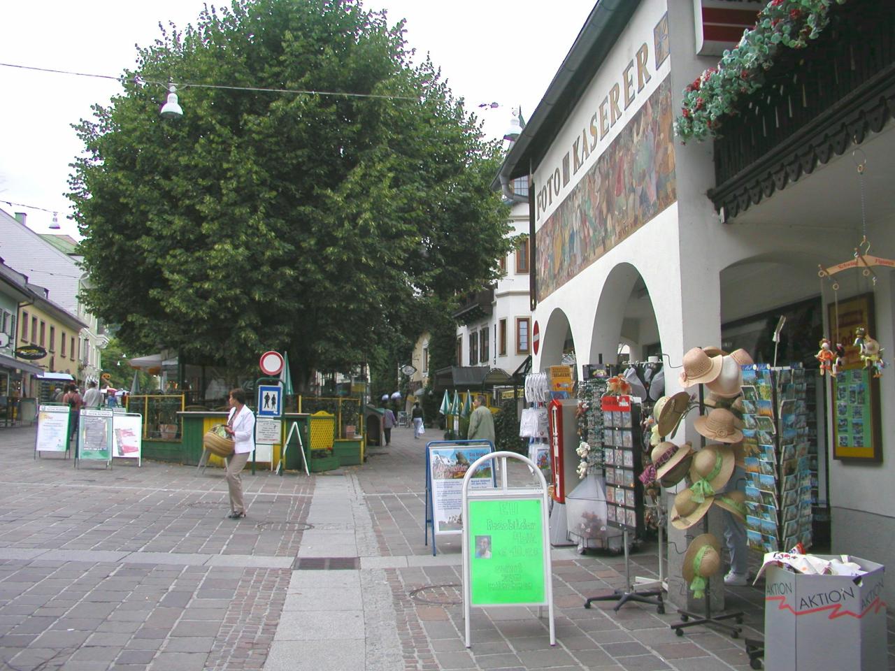 JPEG image - Pedestrian area in Schladming ...