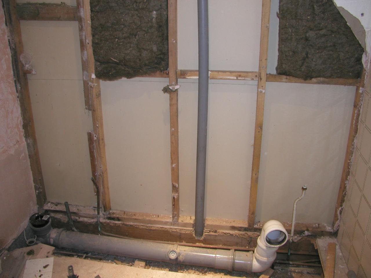 JPEG image - Vent pipe moved ...