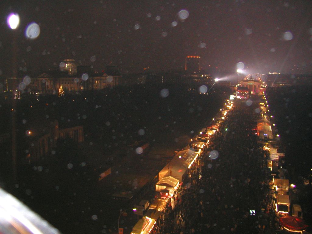 JPEG image - Reichstag building visible - just - top left, the Russian war memorial closer left. ...