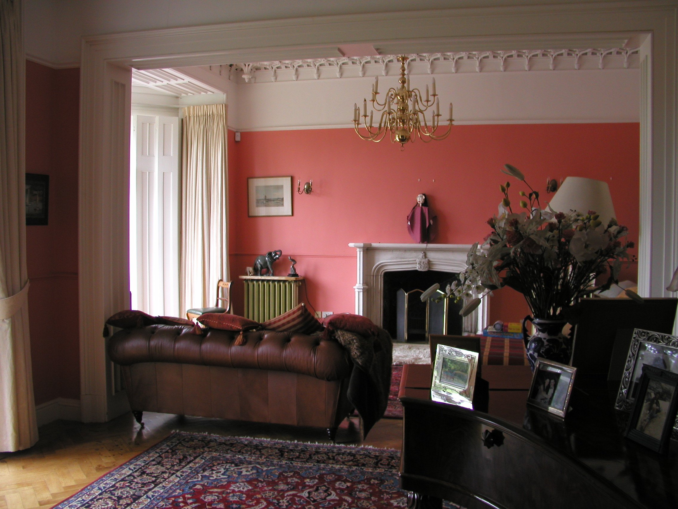 JPEG image - Lounge: view towards front of house ...