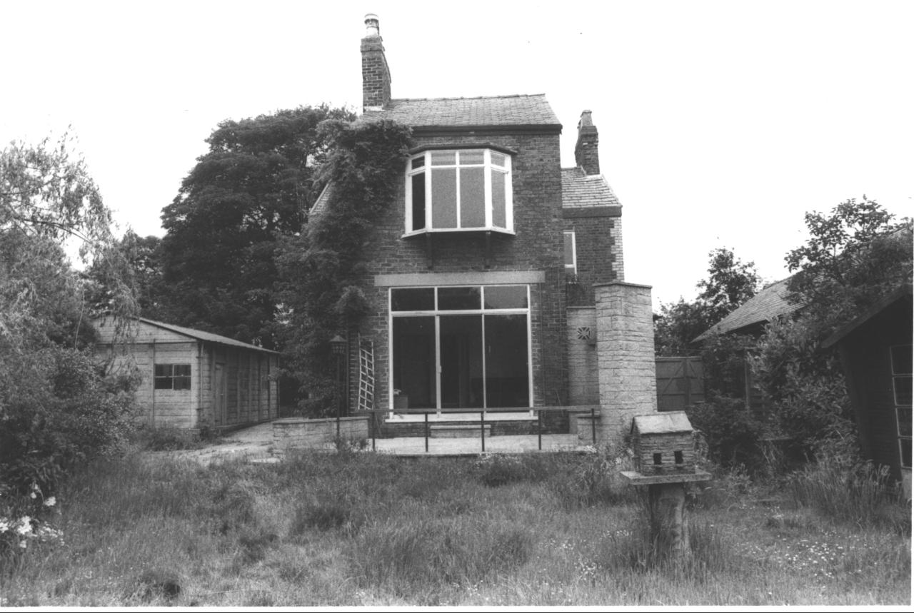 JPEG image - Back of house ...