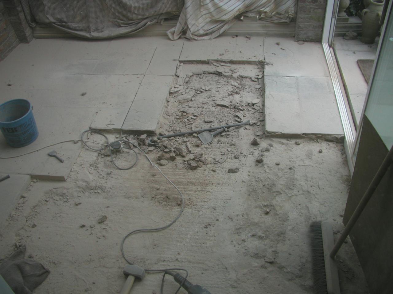 JPEG image - 4th Jan: At the end of day one of removing the concrete slabs ...